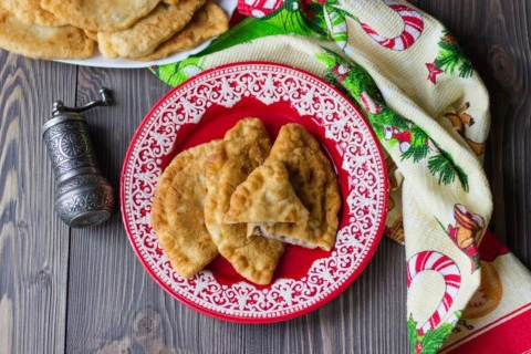 Вкусные домашние чебуреки