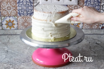 Крем для выравнивания торта, который не тает. Рецепт под глазурь с подтеками, мастику, роспись из сливок, маскарпоне, творога, творожного сыра. Фото