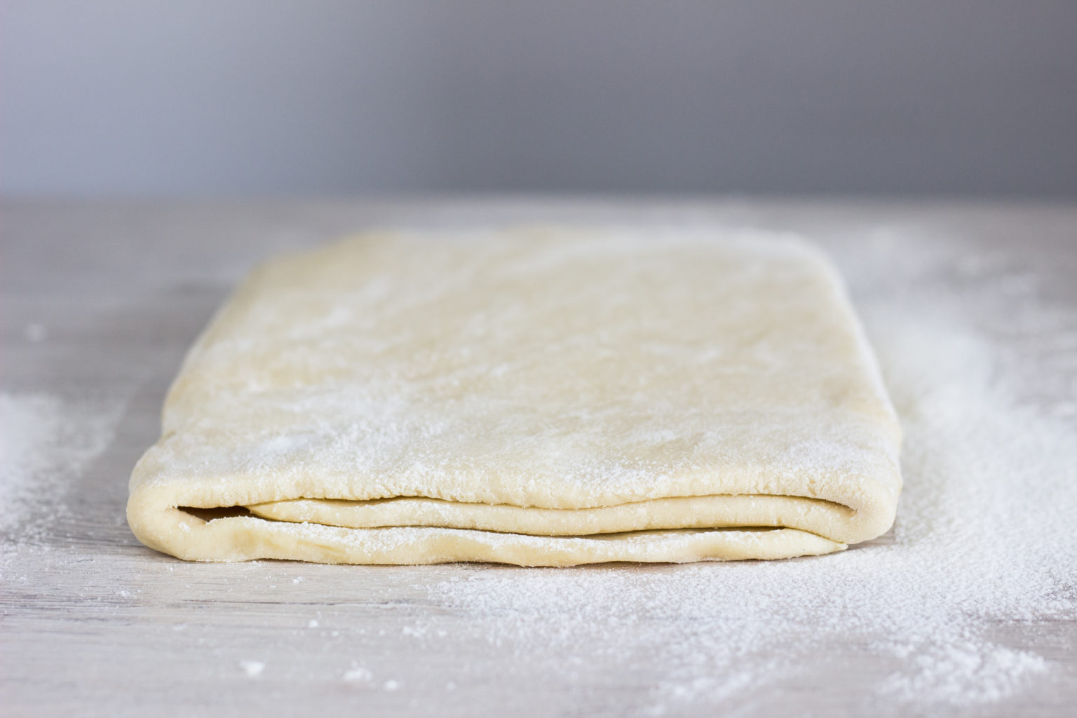 Наполеон из слоёного теста "наоборот"