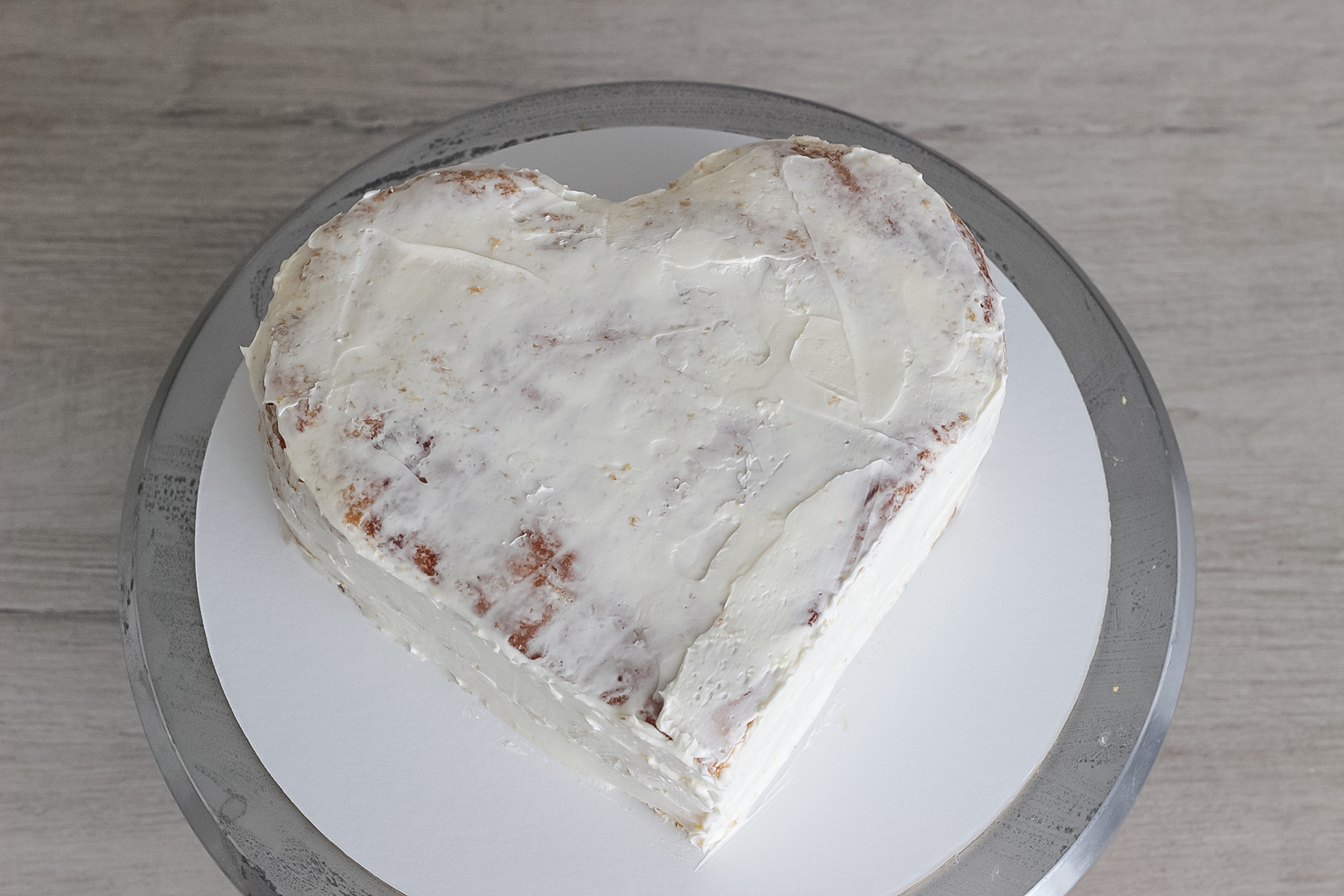 Как из круглого торта сделать сердце